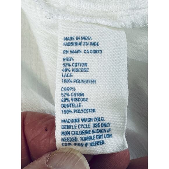 American Eagle Outfitters® White 3/4 Sleeve Blouse w/Embroidered Lace S/P India - Picture 12 of 15